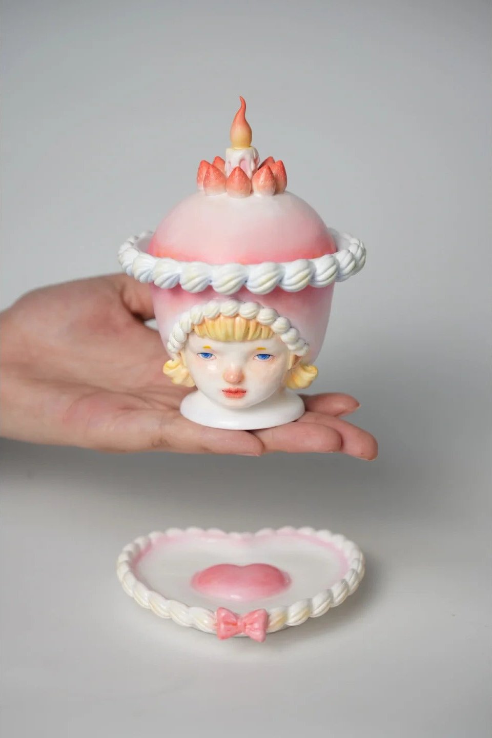 Strawberry Cake Cup with Cover