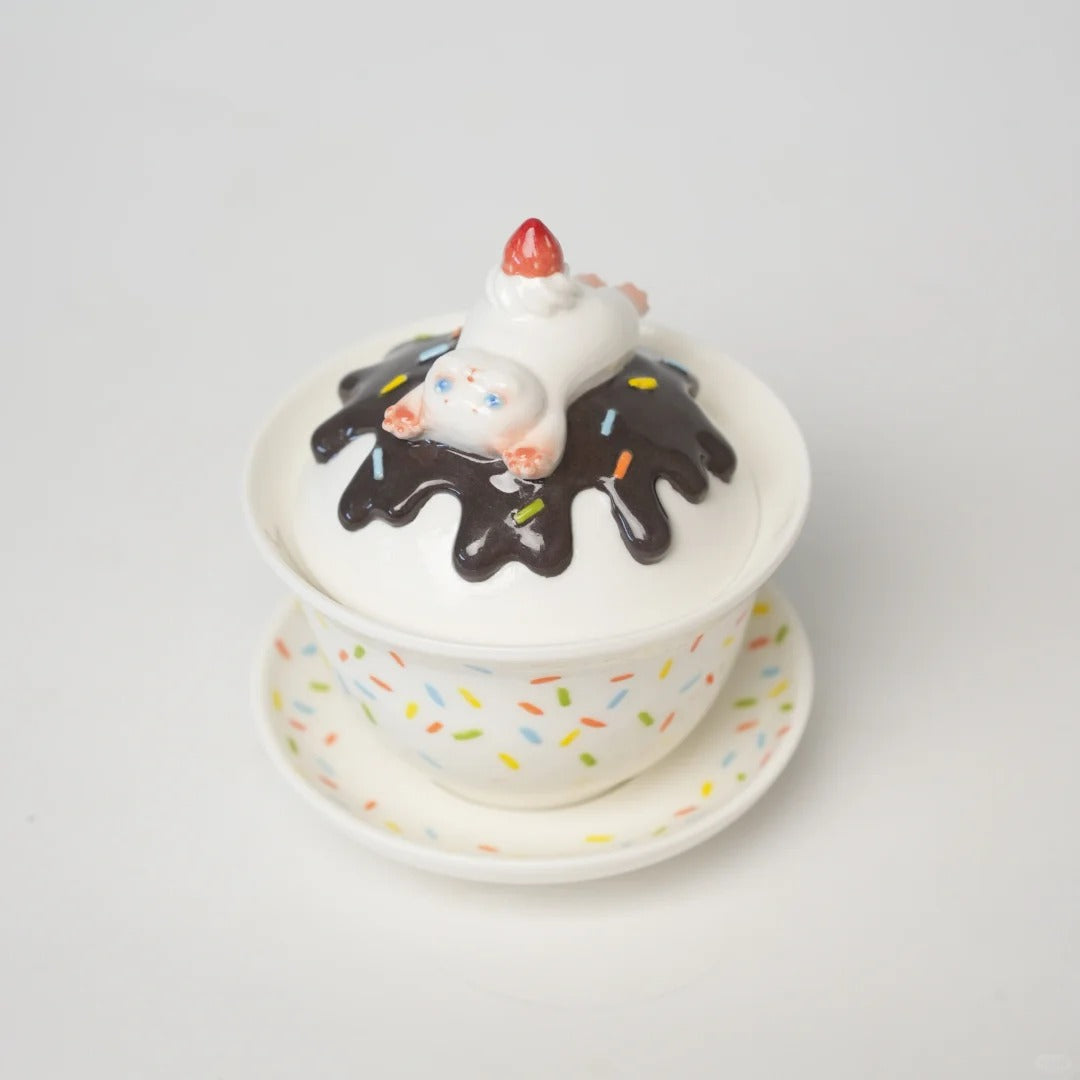 Kitty on Cupcake Teacup